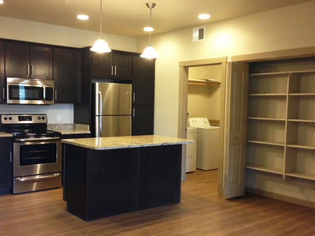 Red Tail Apartments Image 7