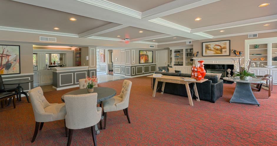 Woodlake Oaks Image 16