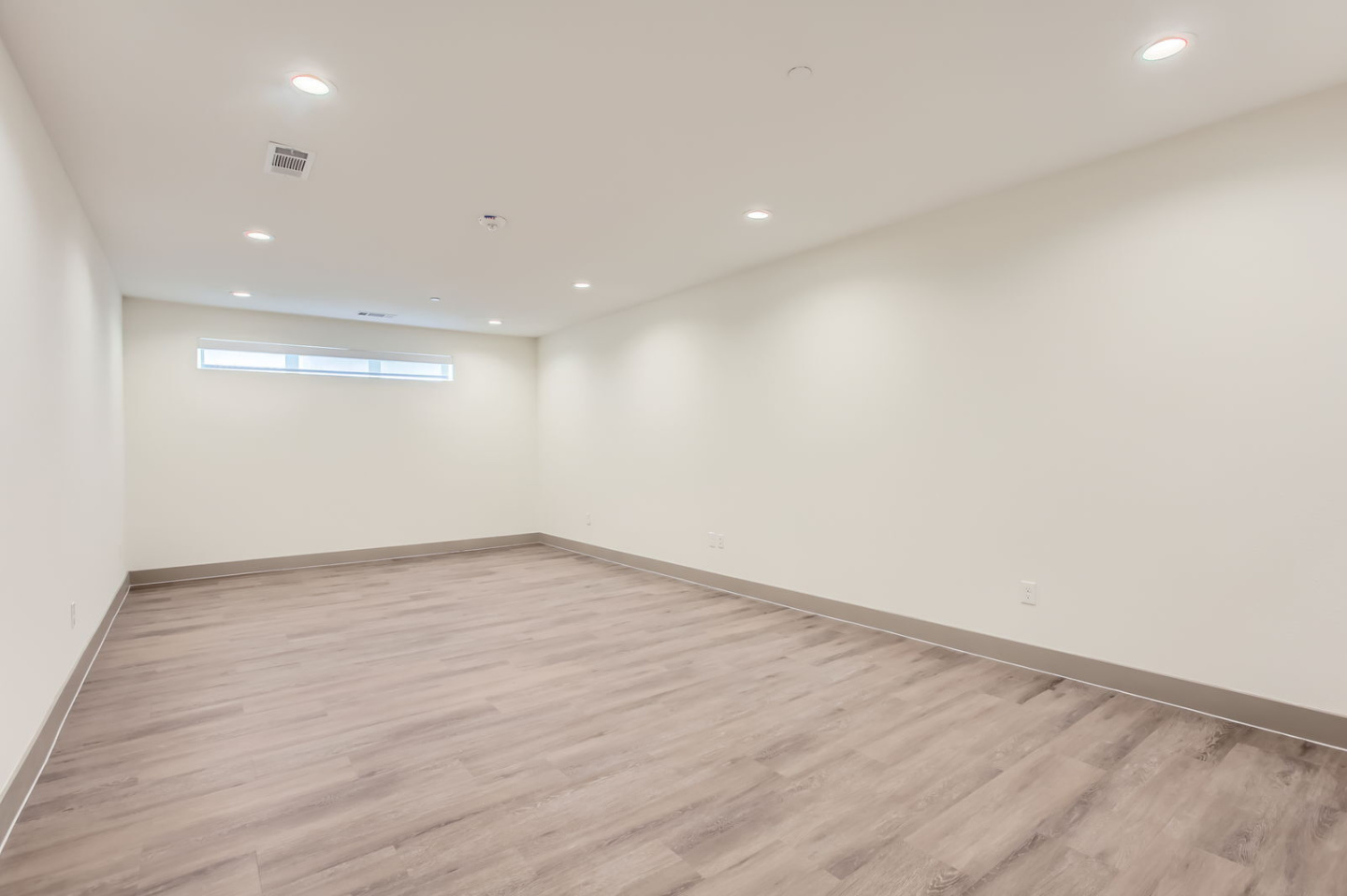 The Metropolitan -  Senior Housing Image 18