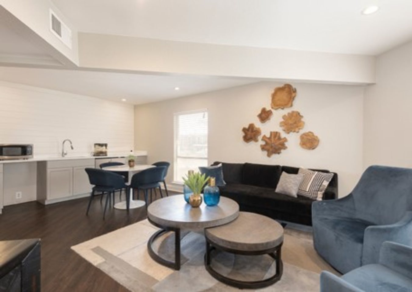Glen Oaks Apartments Image 8