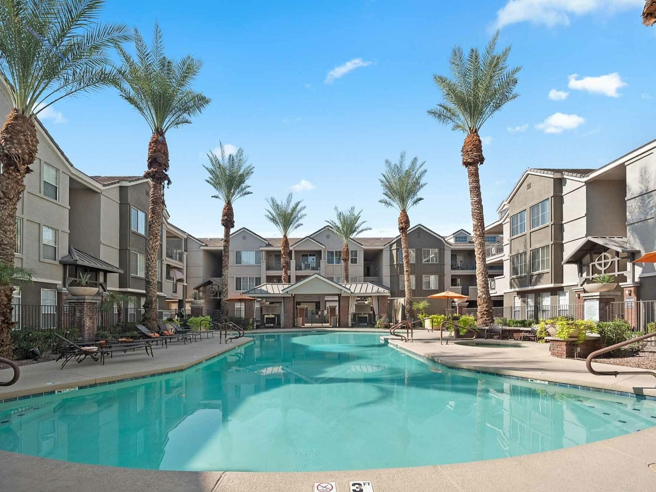 Citi on Camelback Image 1
