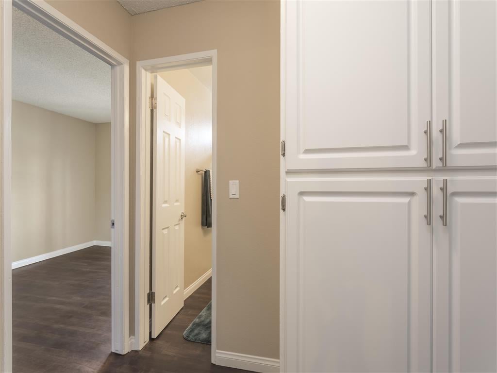 VIVA Apartment Homes Image 47