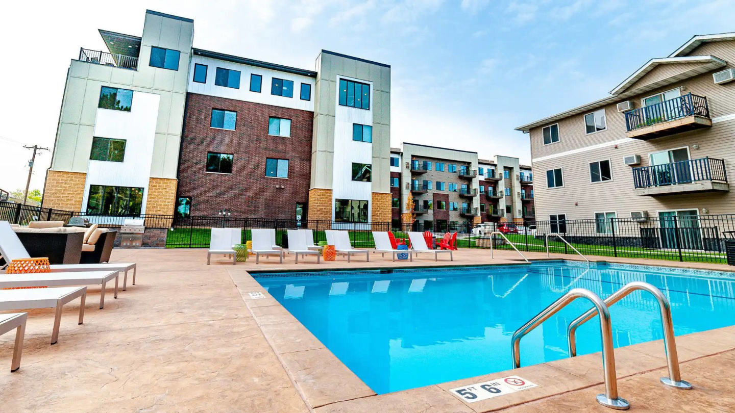 Encore Apartments Image 1