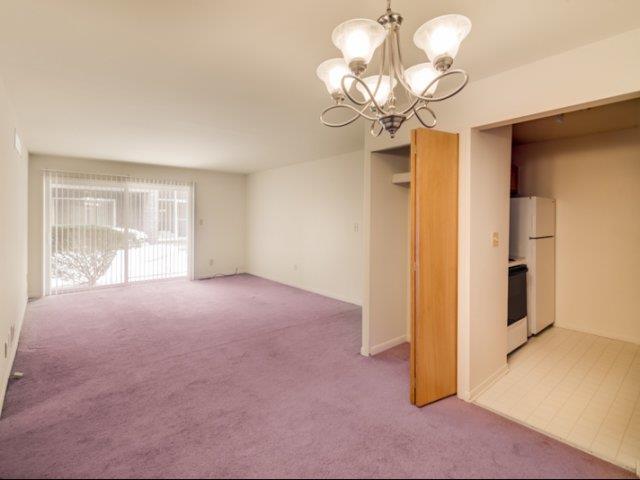 Carriage House Apartments Image 16