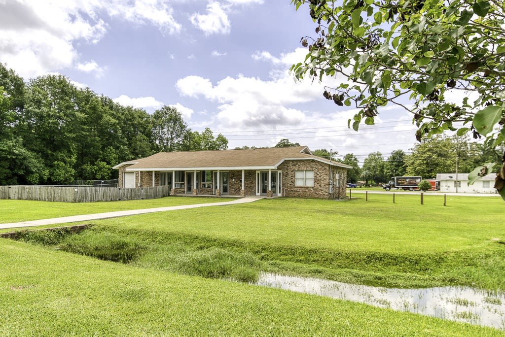 Briarwood Condominiums Image 19