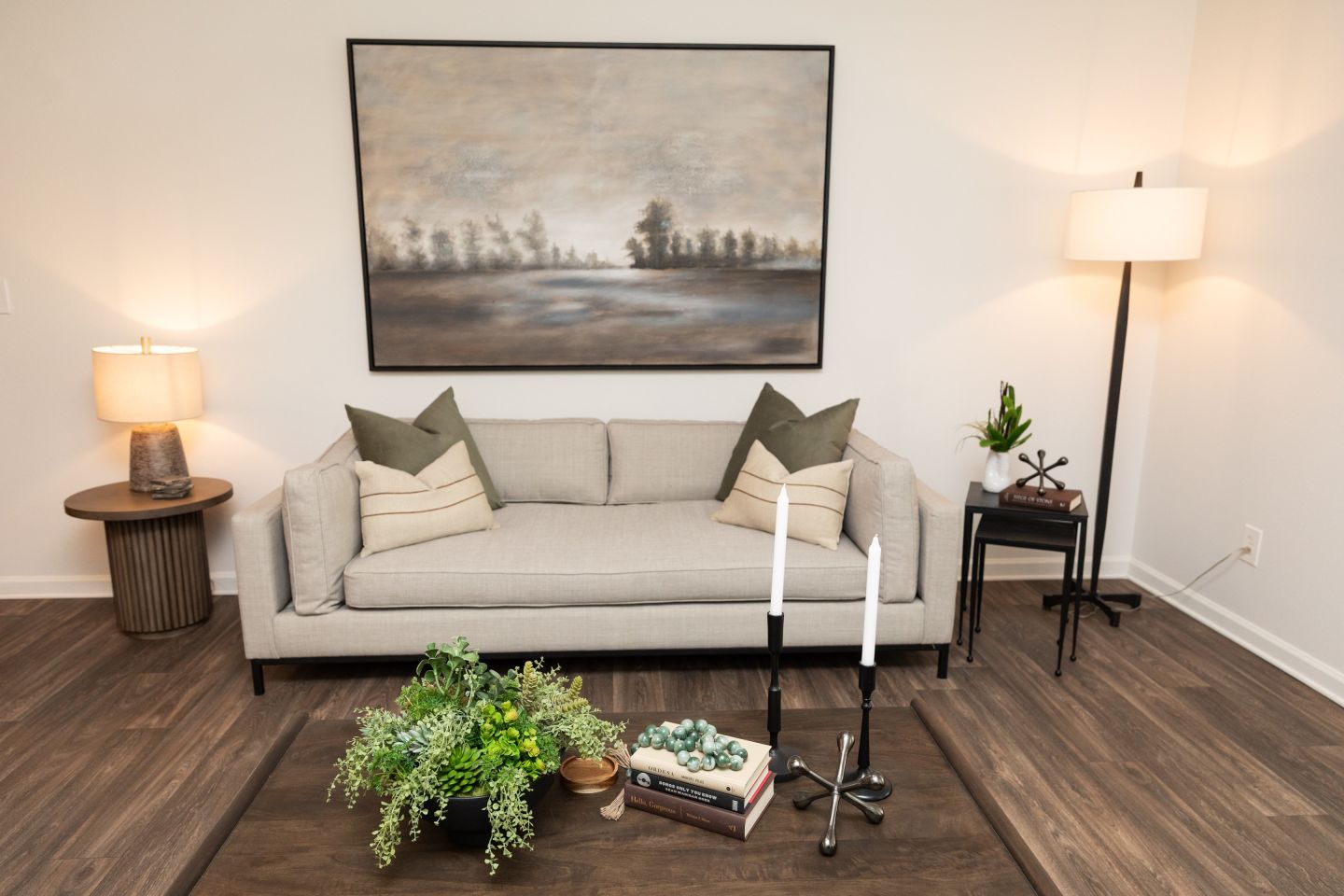 Lakeside Villas Image 10