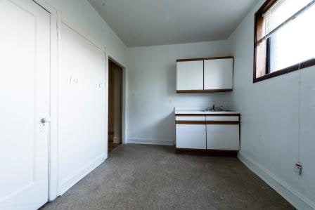 1514 W 77th Image 4