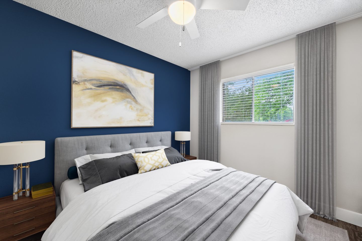 The Lynx Apartments and Townhomes Image 6
