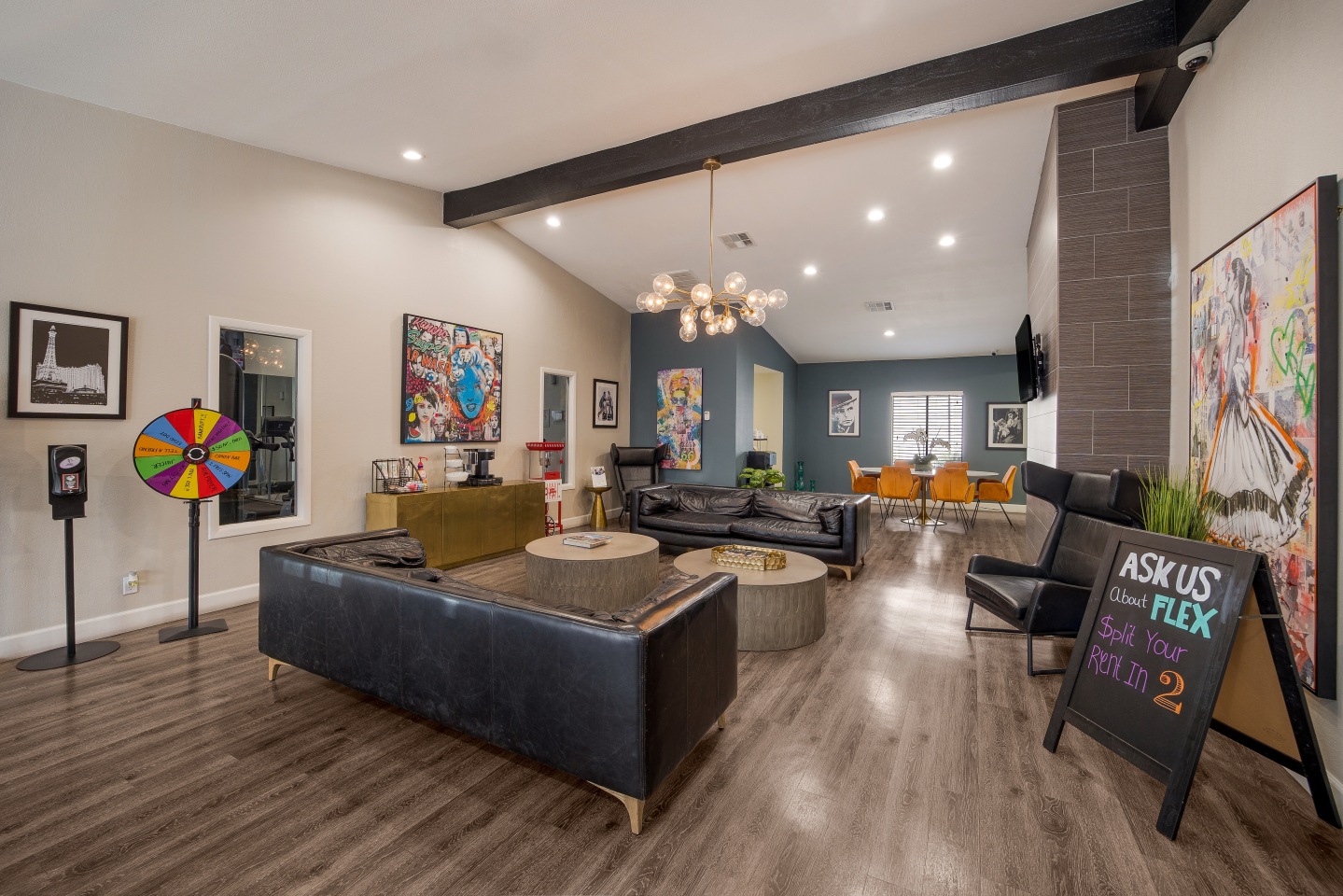 2900 Lux Apartment Homes Image 10