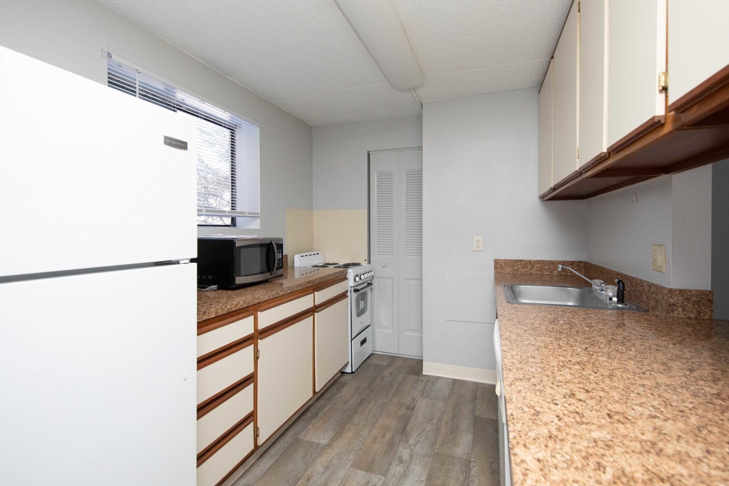 Premier Village Apartments Image 21