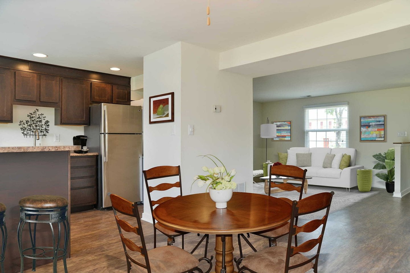 Lake Village Townhomes Image 12