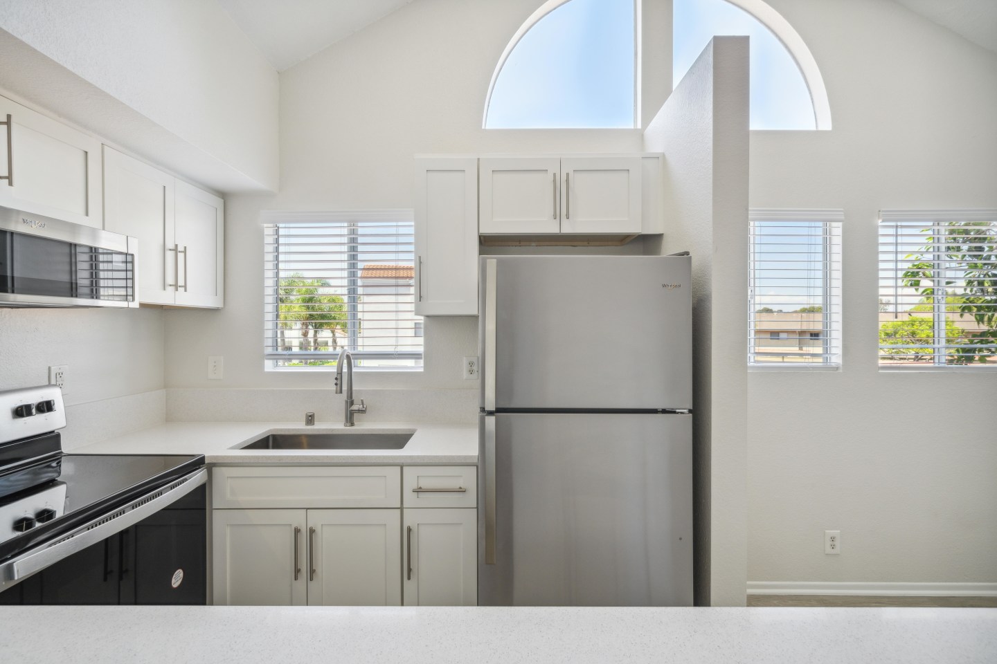 Newport Palms Apartments Image 8