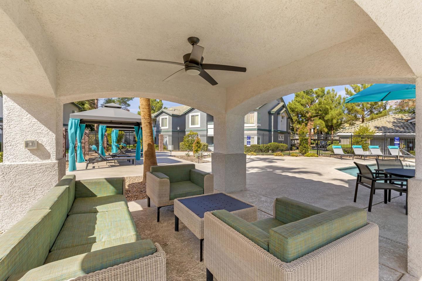 South Valley Ranch Apartments Image 5