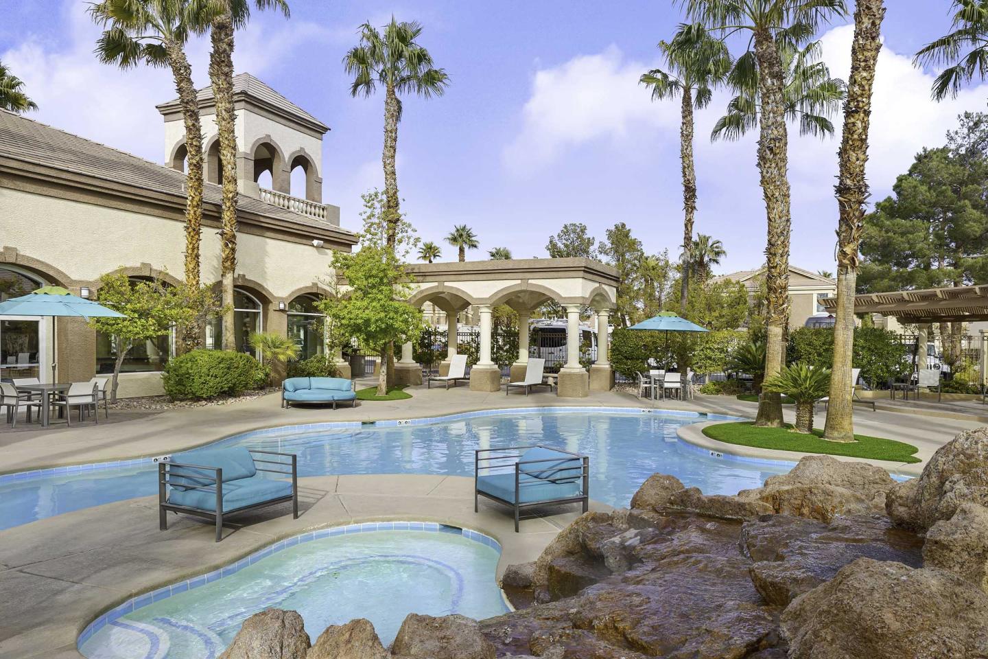 Resort at the Lakes Image 73