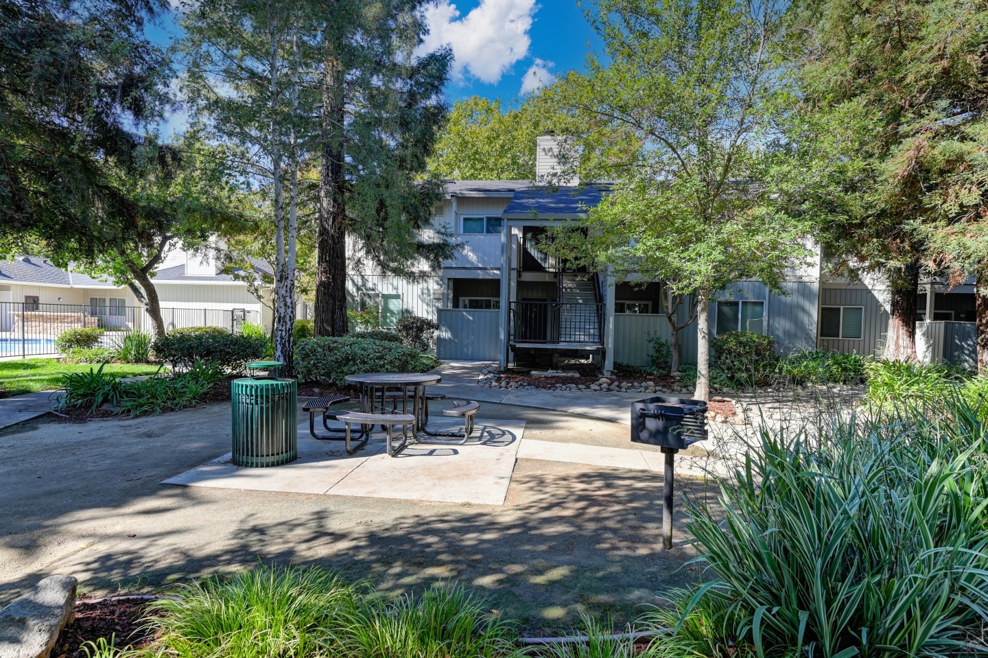 Monte Bello Apartments Image 26