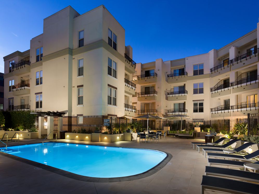 Avalon Pasadena Image 2