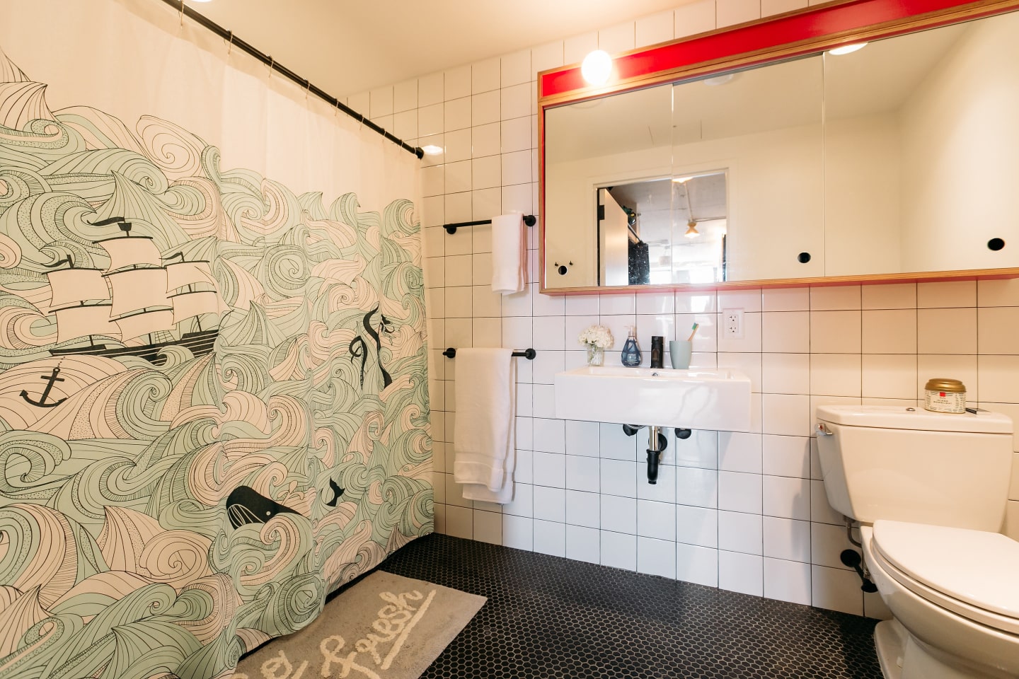 2221 S Clark - Student Housing Image 9