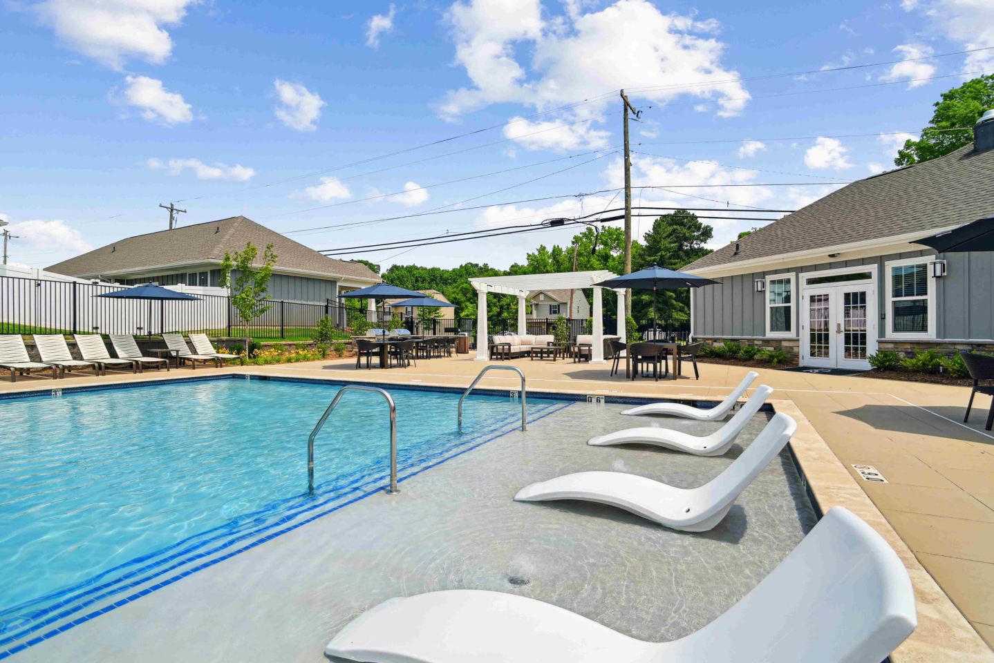 Zora University Townhomes Image 12