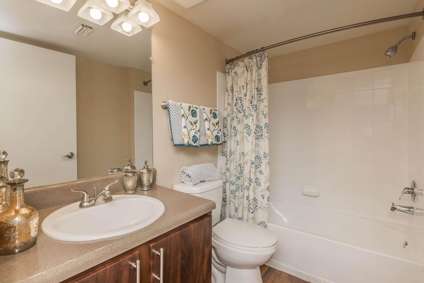 The Place at Capper Landing Image 30