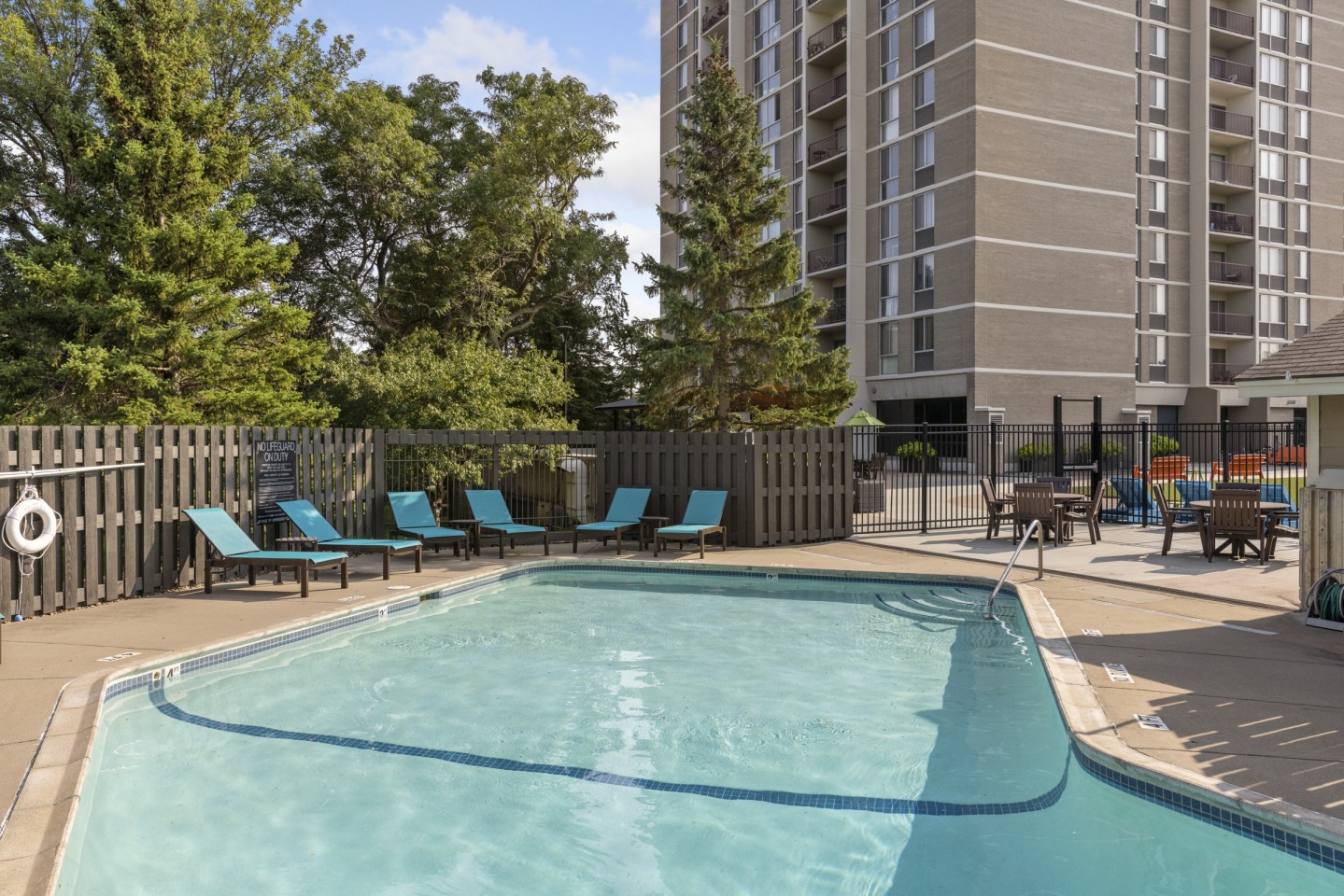 The Edina Towers Image 17
