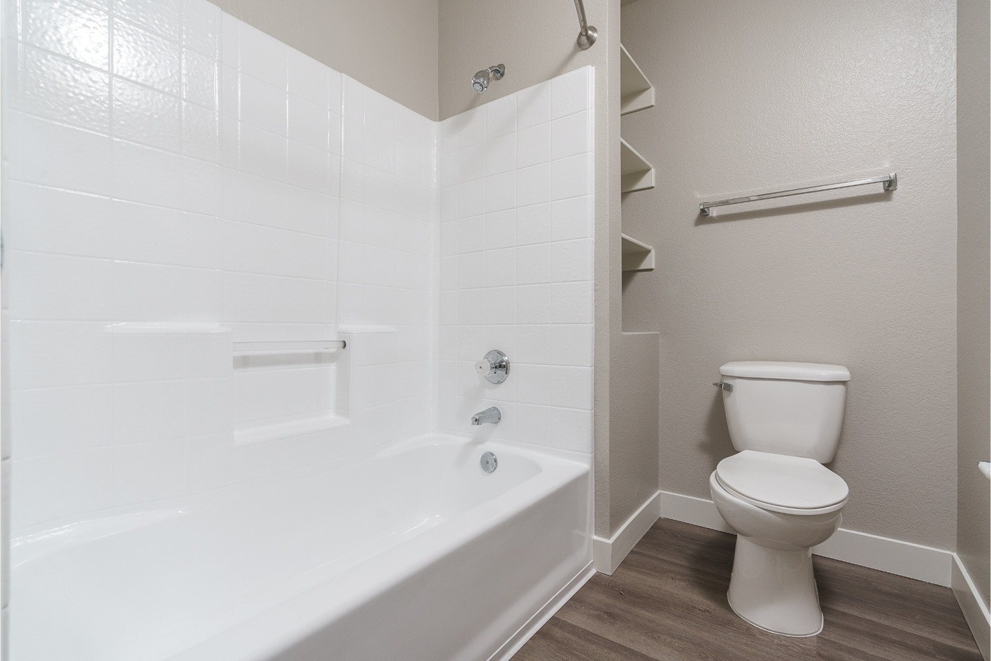 Westlake Canyon Apartments Image 46