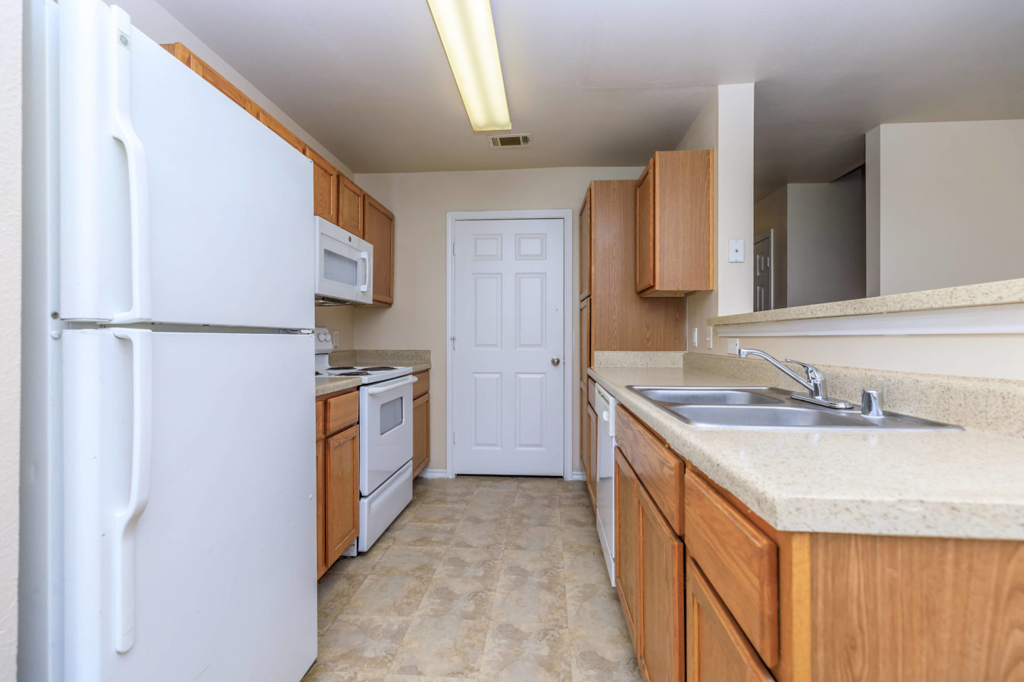 Artiga Apartment Homes Image 9