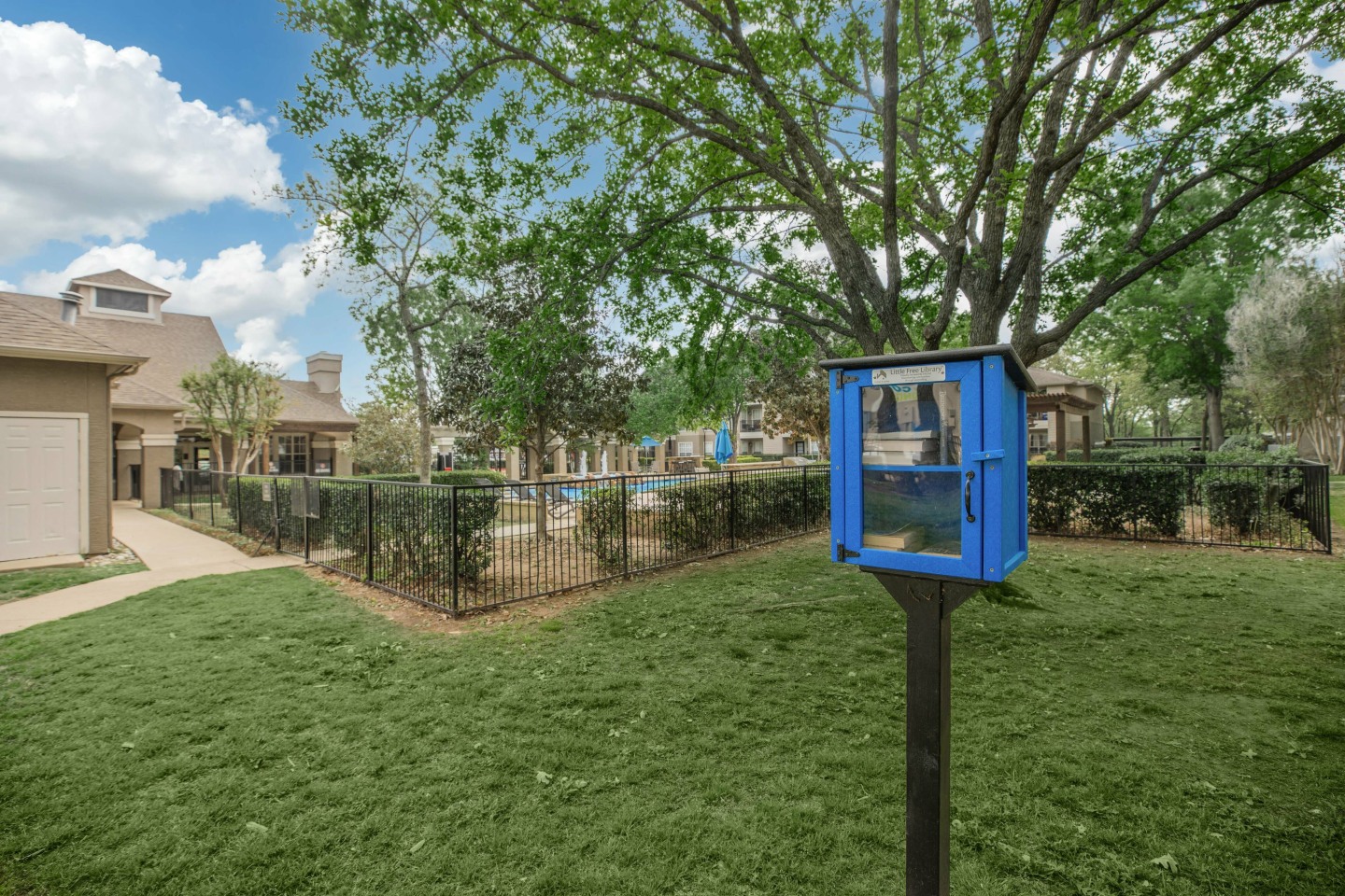 Oak Forest Image 14