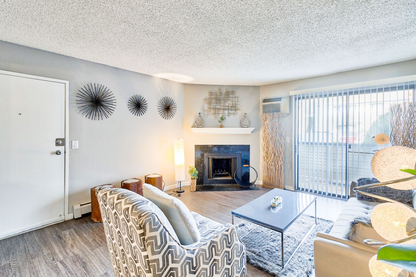 Miramar Apartments Image 3