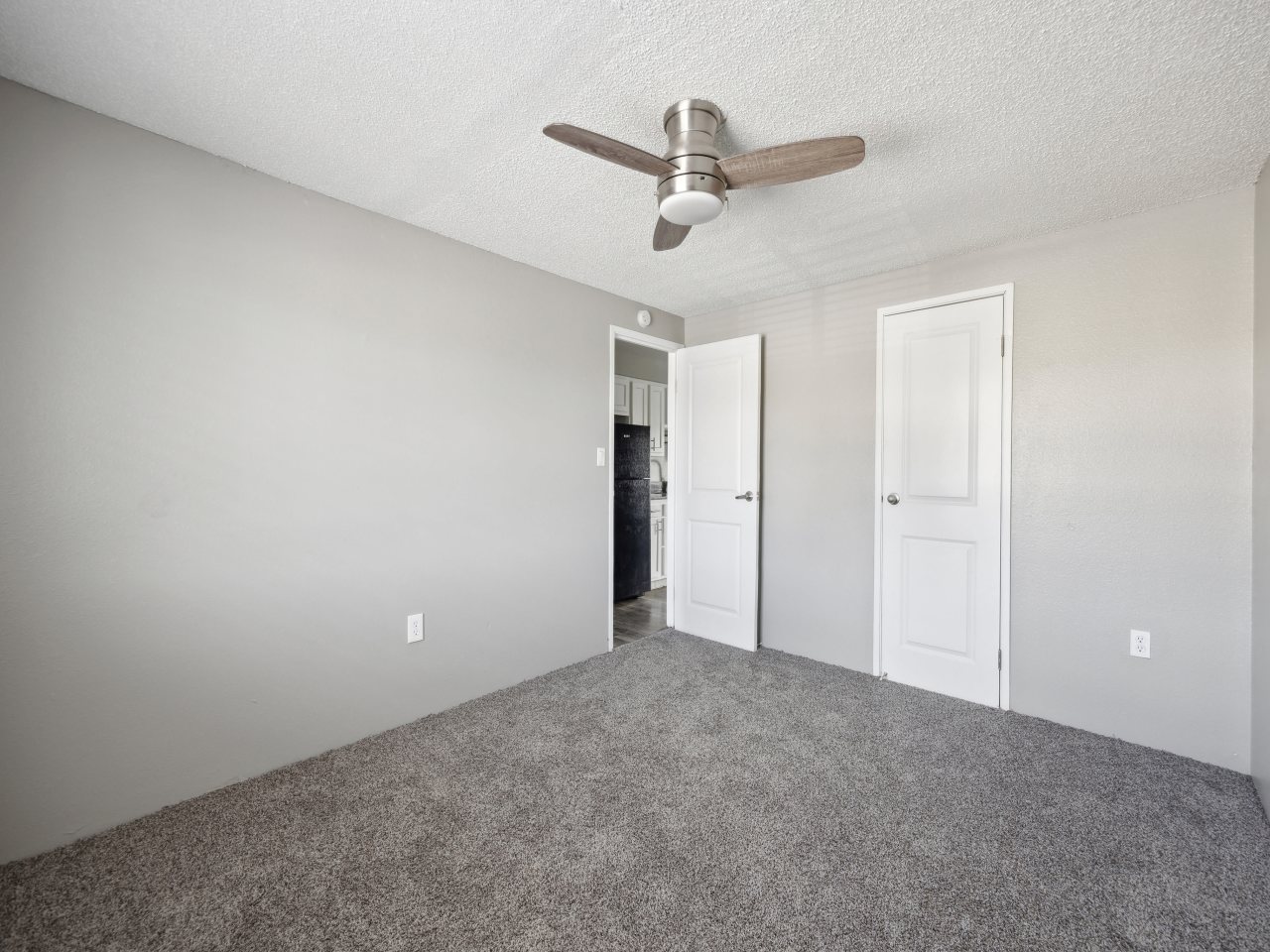 Newport Square Apartments Image 47