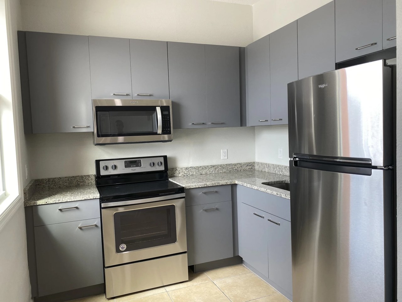 Colonial Drive Image 1