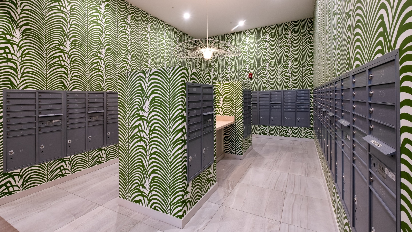 Hollywood East Luxury Apartments Image 13