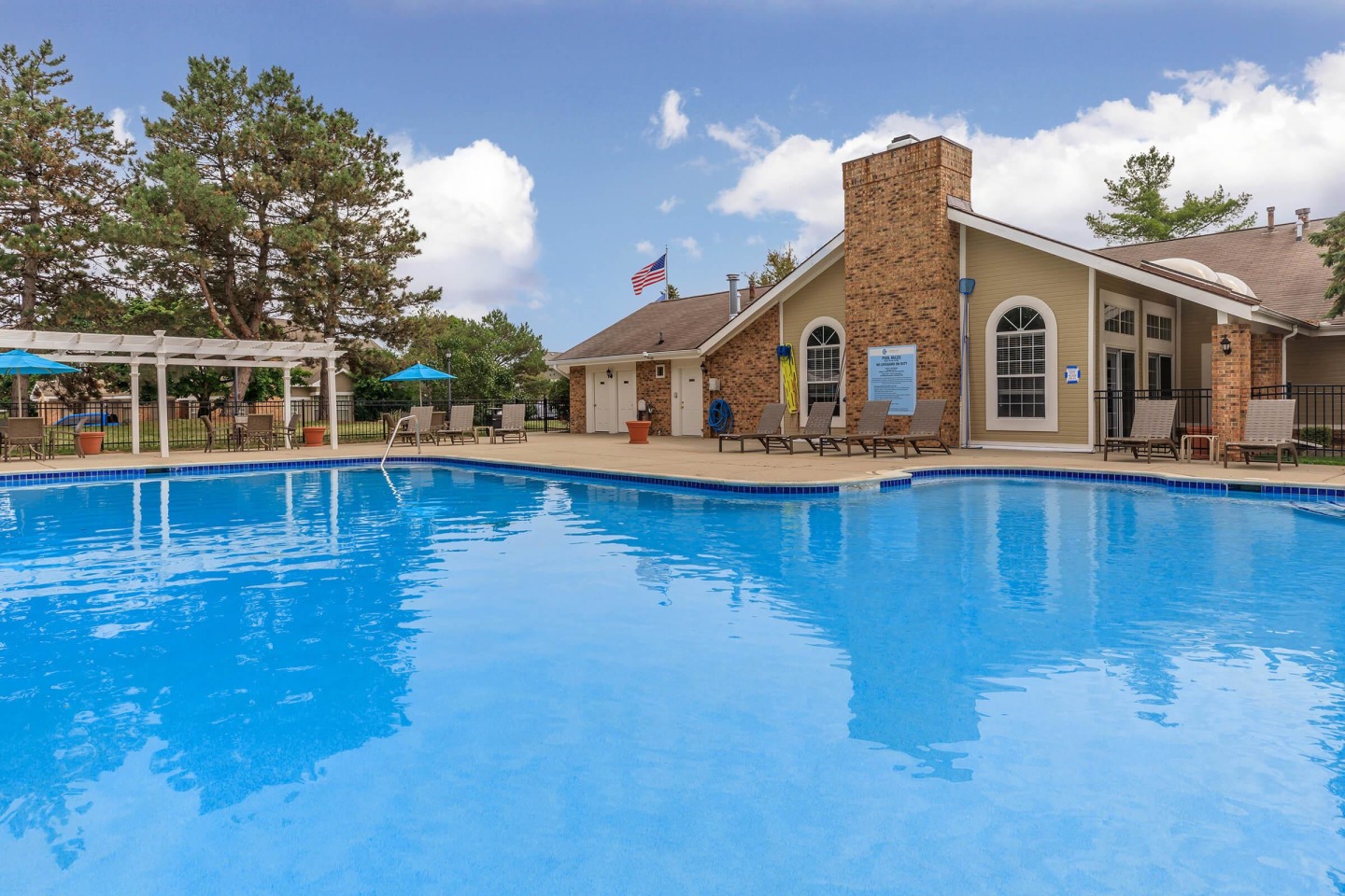Chimney Hill Apartments Image 3