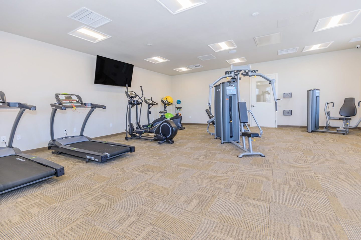 Polaris Peak Apartments Image 34
