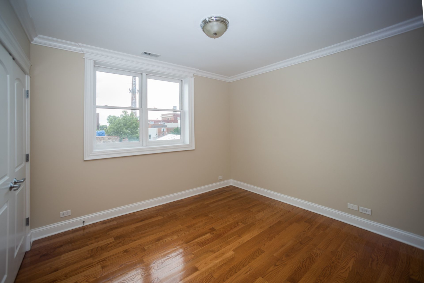 2904 W Belmont Ave Image 8