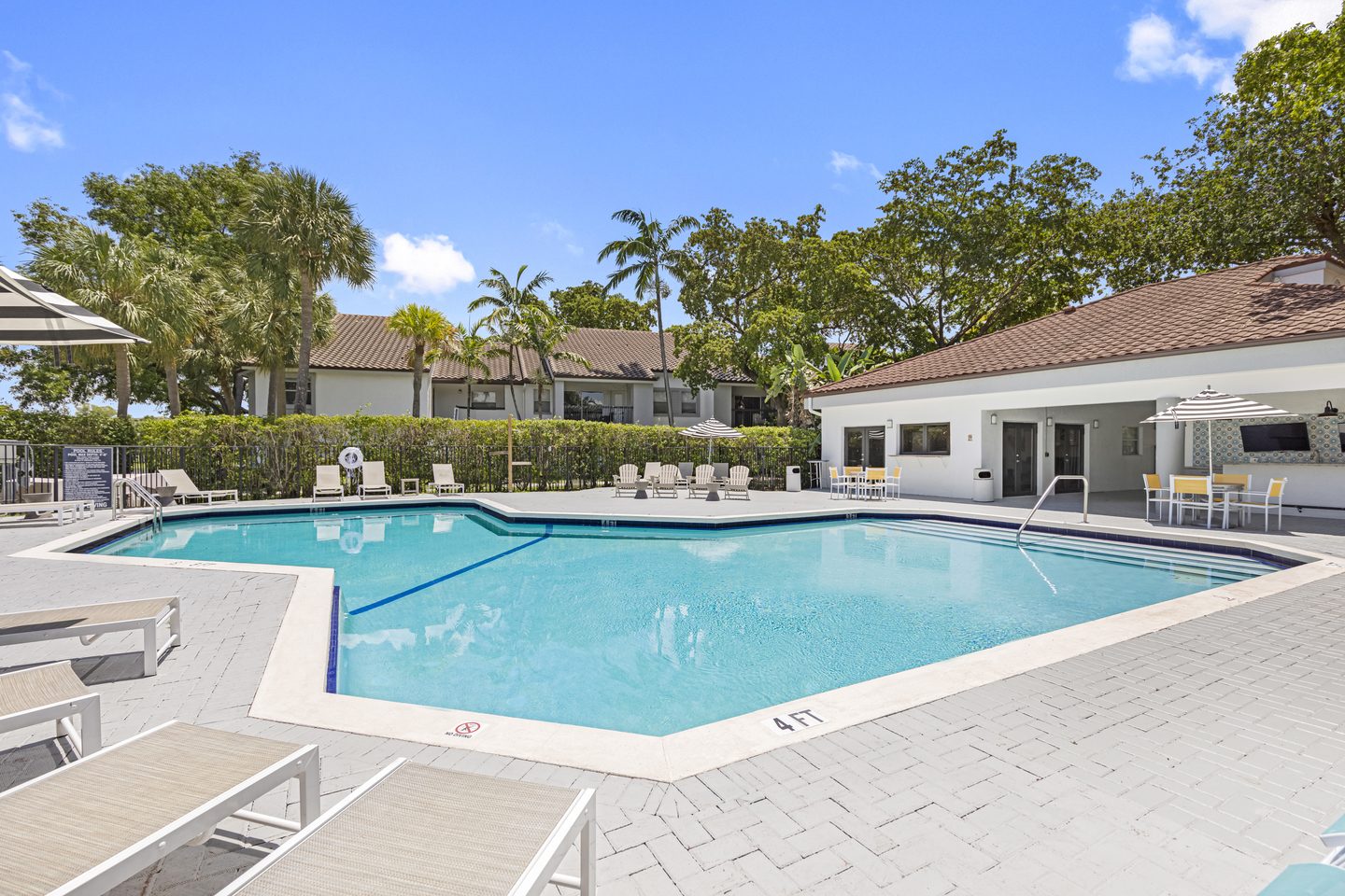 Centro at Davie Apartments Image 6