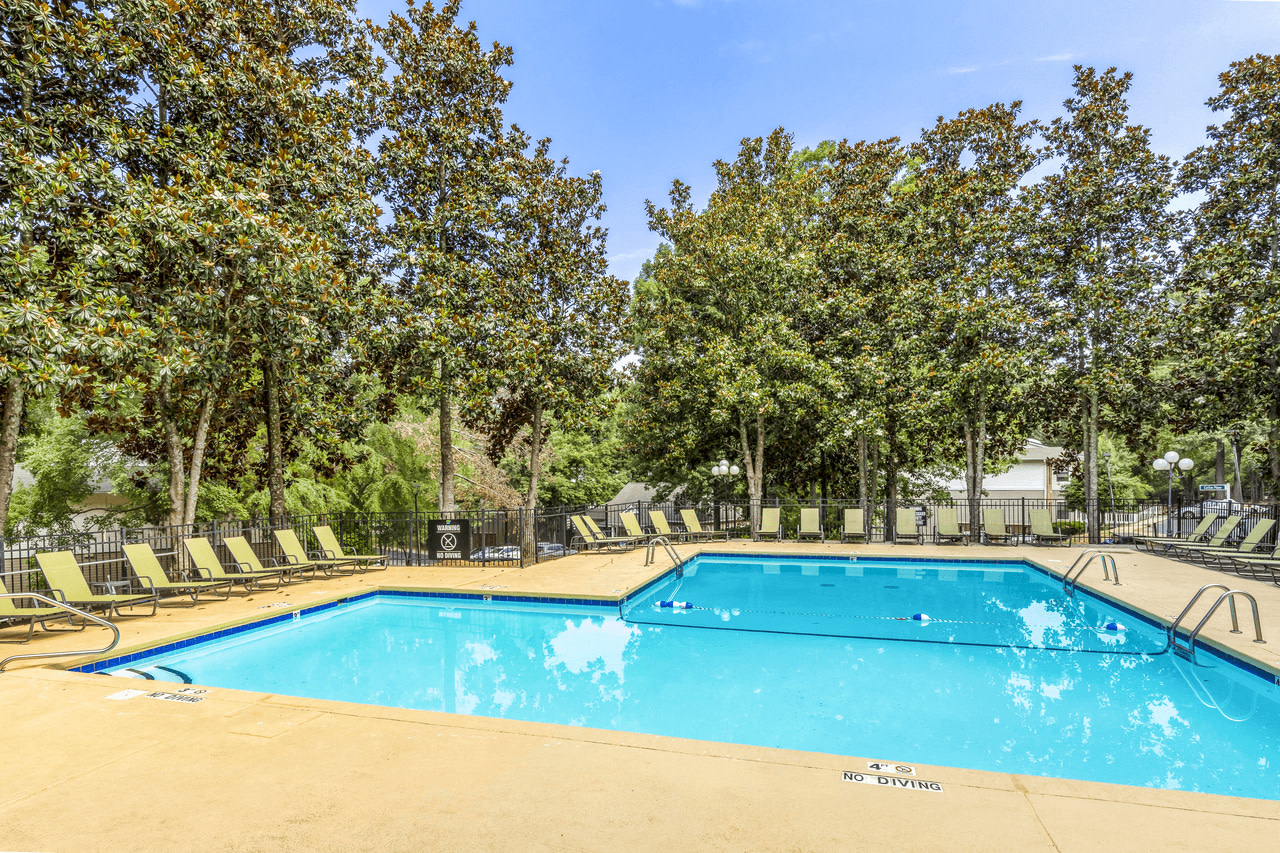 Oak Hollow Apartments Image 1