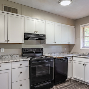 Southern Oaks Image 1