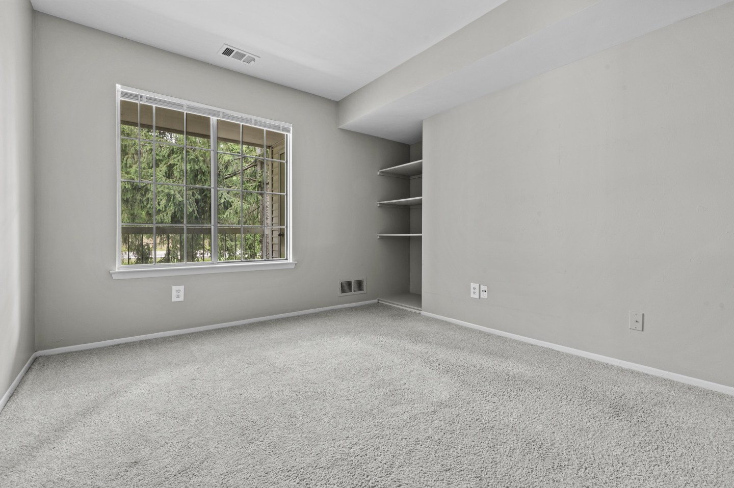 Village Club of Farmington Hills Image 9