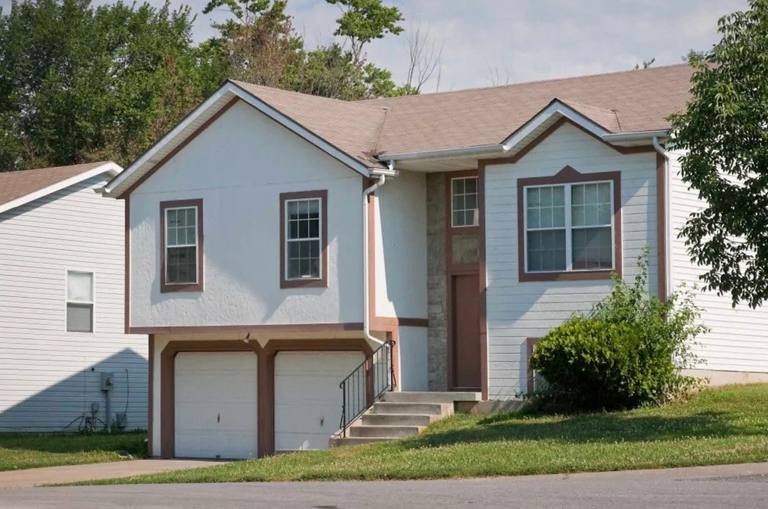Village Woods Estates Image 7