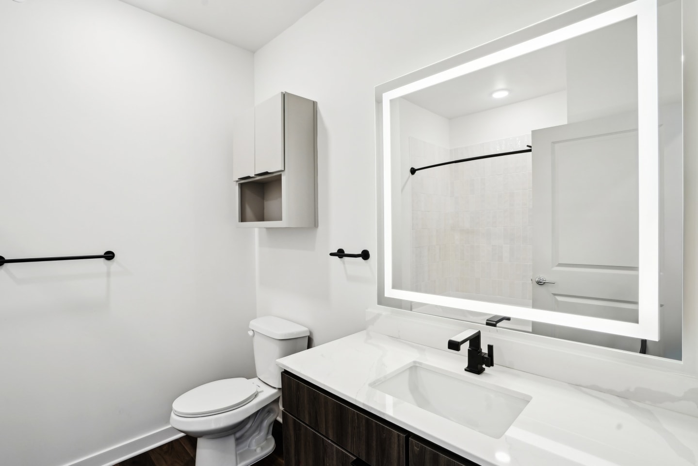 The Pullman Luxury Apartment Homes Image 11