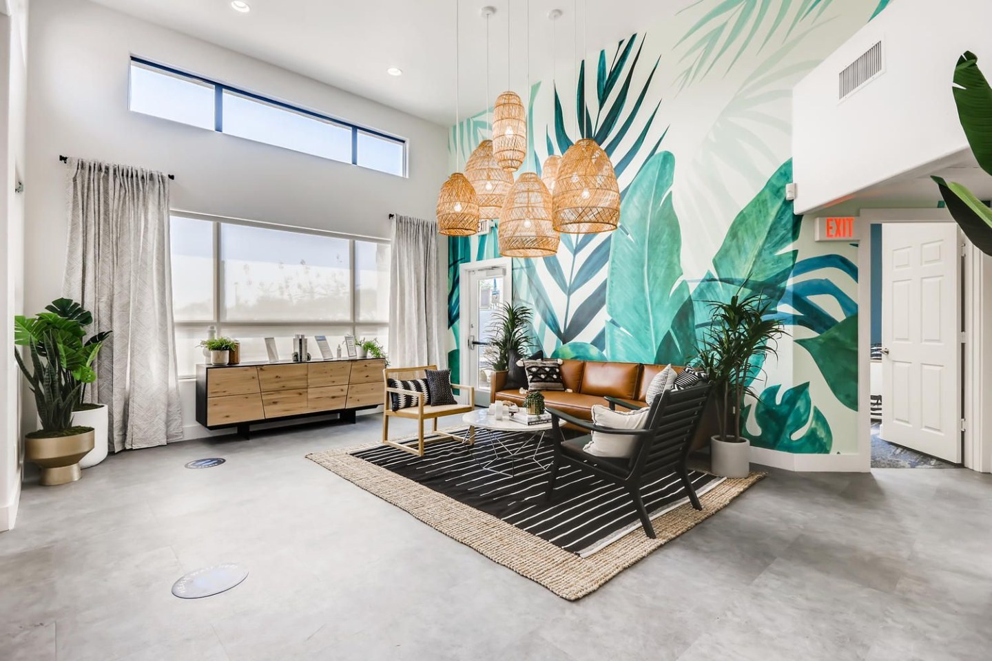 Palm Court Image 16