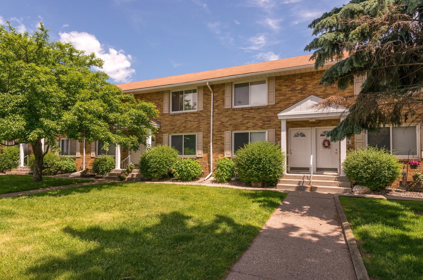Brentwood Park Townhomes and Apartments Image 7
