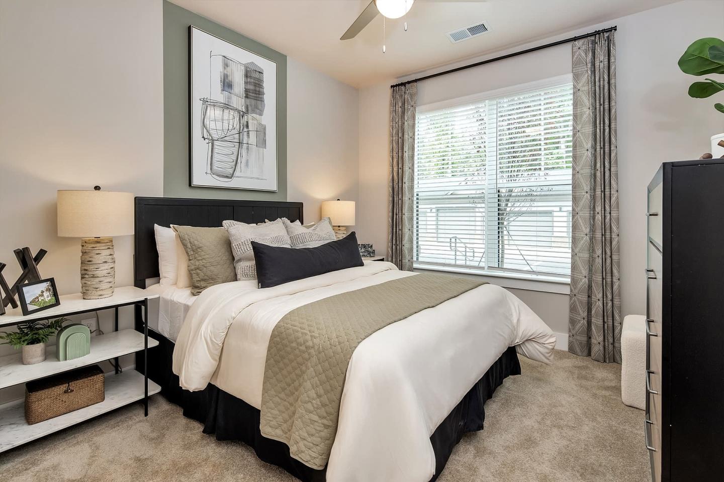 Abberly Royal Creek Apartment Homes Image 10