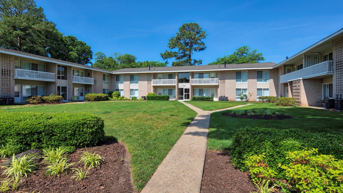 North Shore Gardens Apartments Image 38