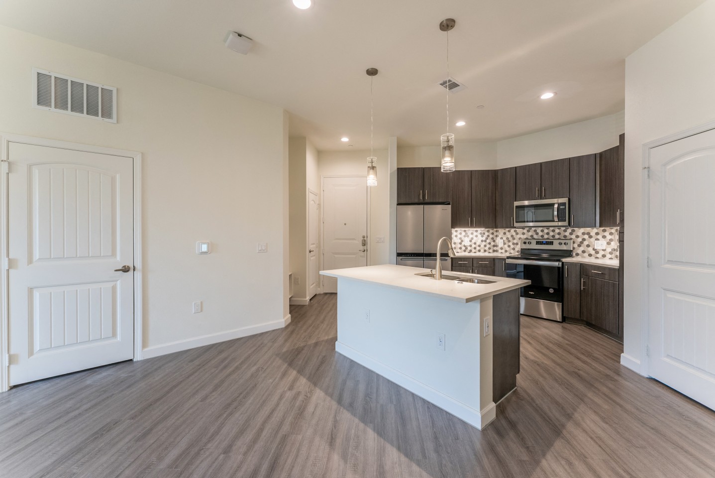 The Residences at 3000 Bardin Image 29