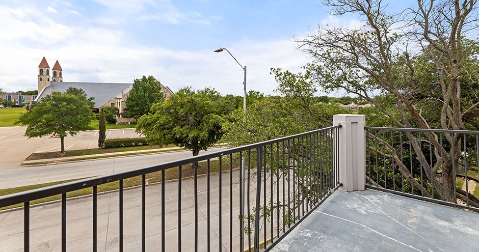 Mylo Apartments Image 14