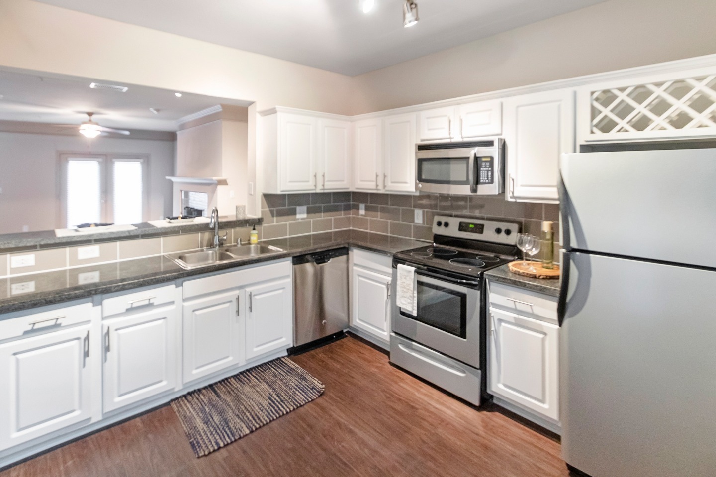 The Brownstones Townhome Apartments Image 3