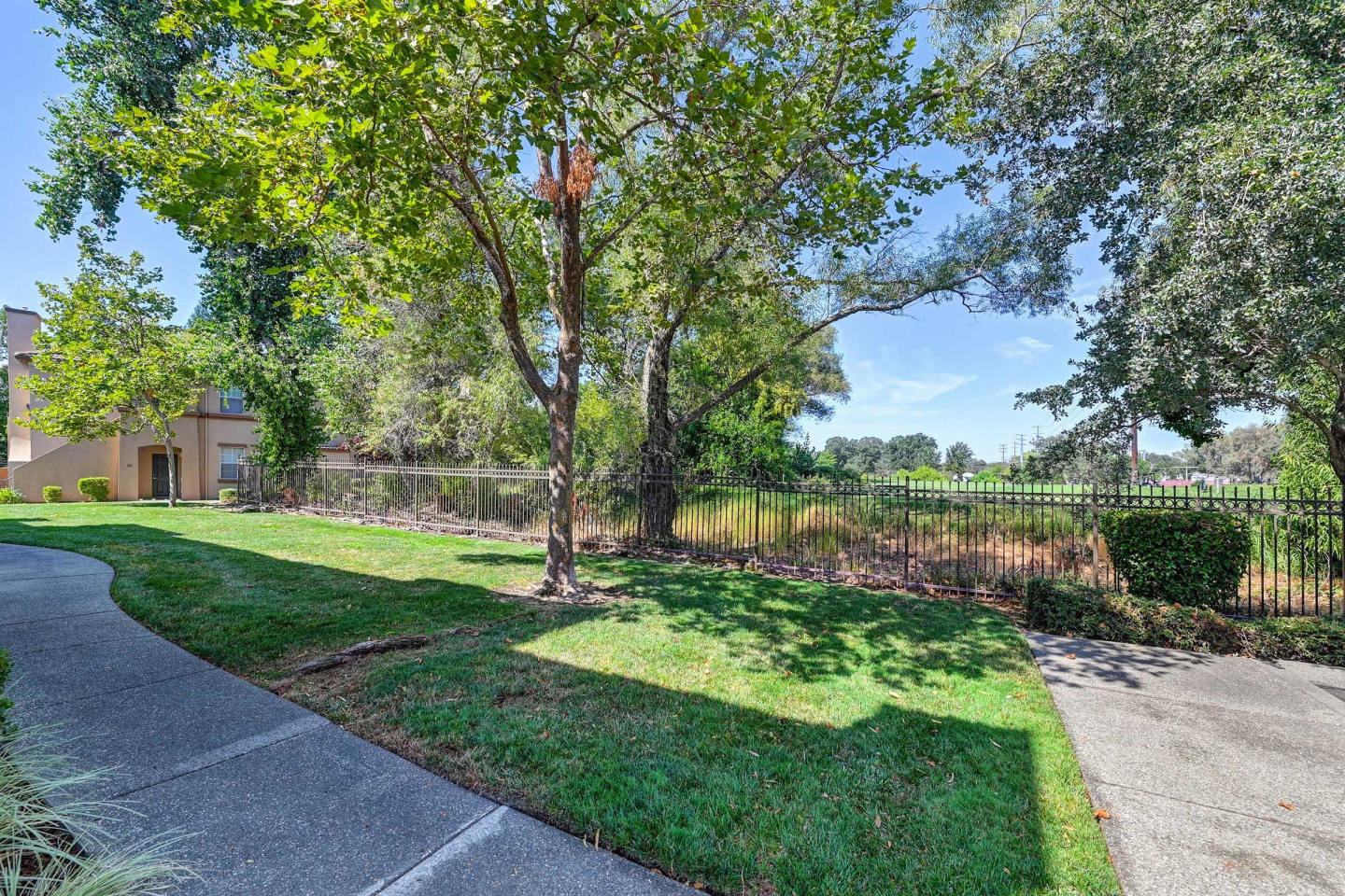 Bridges At Woodcreek Oaks Image 36