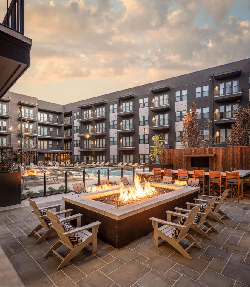 Residences at Oak Image 4