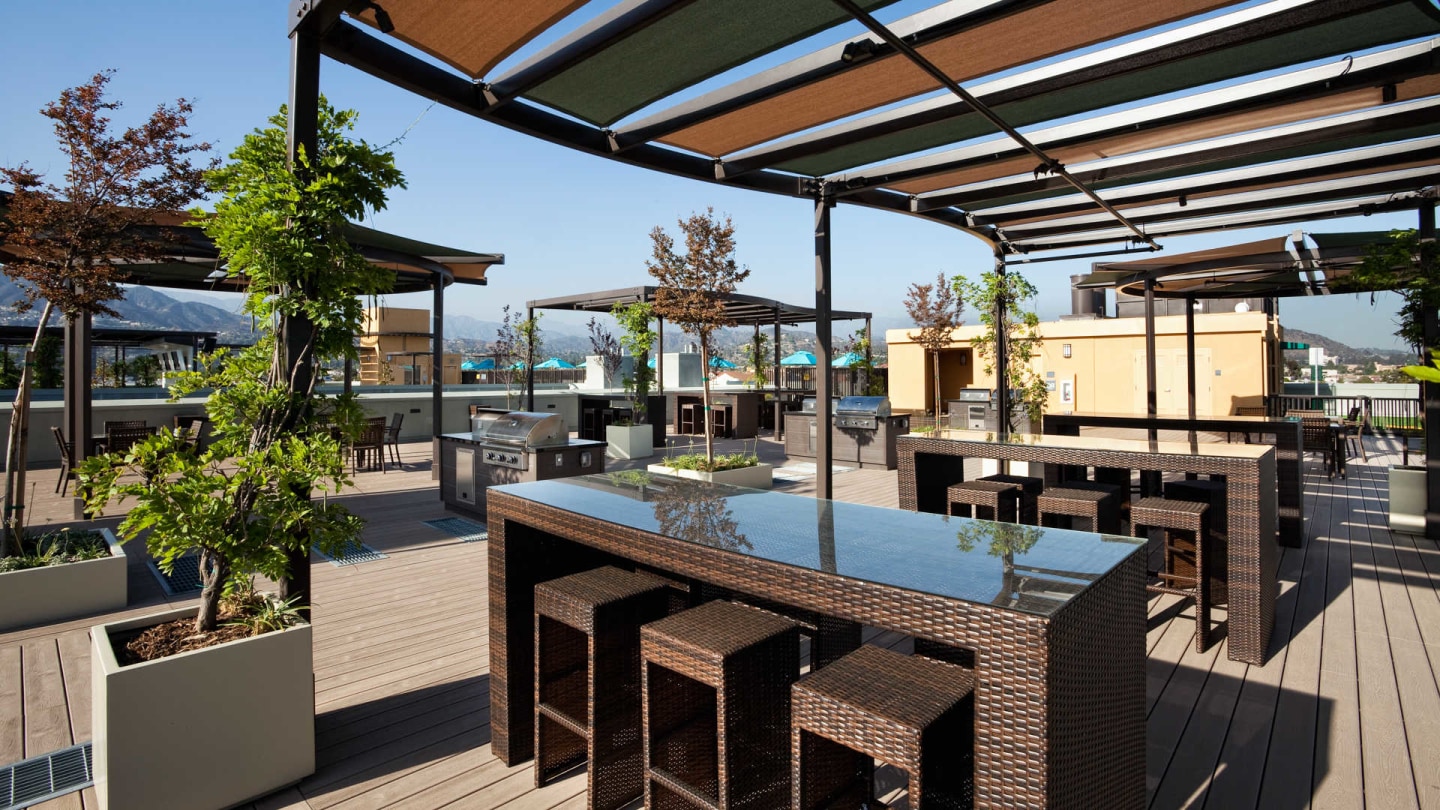 Eleve Lofts and Skydeck Image 20
